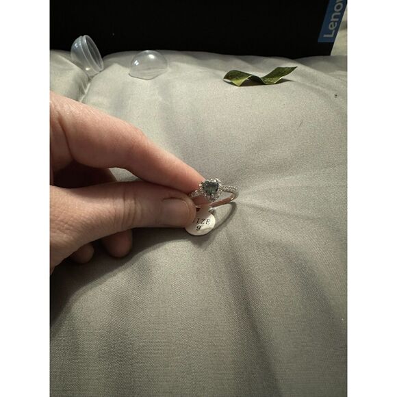 Fragrant Jewels Silver Rhodium Glitzy Mystic Topaz Heart Necklace & Ring Bundle - Picture 3 of 11